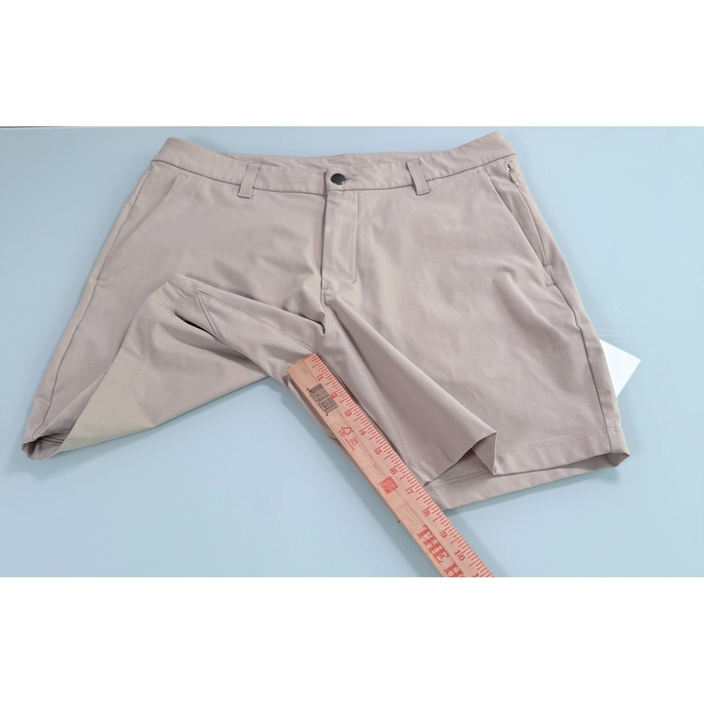 Lululemon Commission Warpstreme Shorts Mens 33x7 Khaki Classic Fit Preppy - Picture 9 of 10